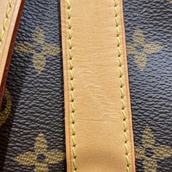 Louis Vuitton Monogram keepall Bandouliere 50 - Authentic - EUC - Picture 12 of 15